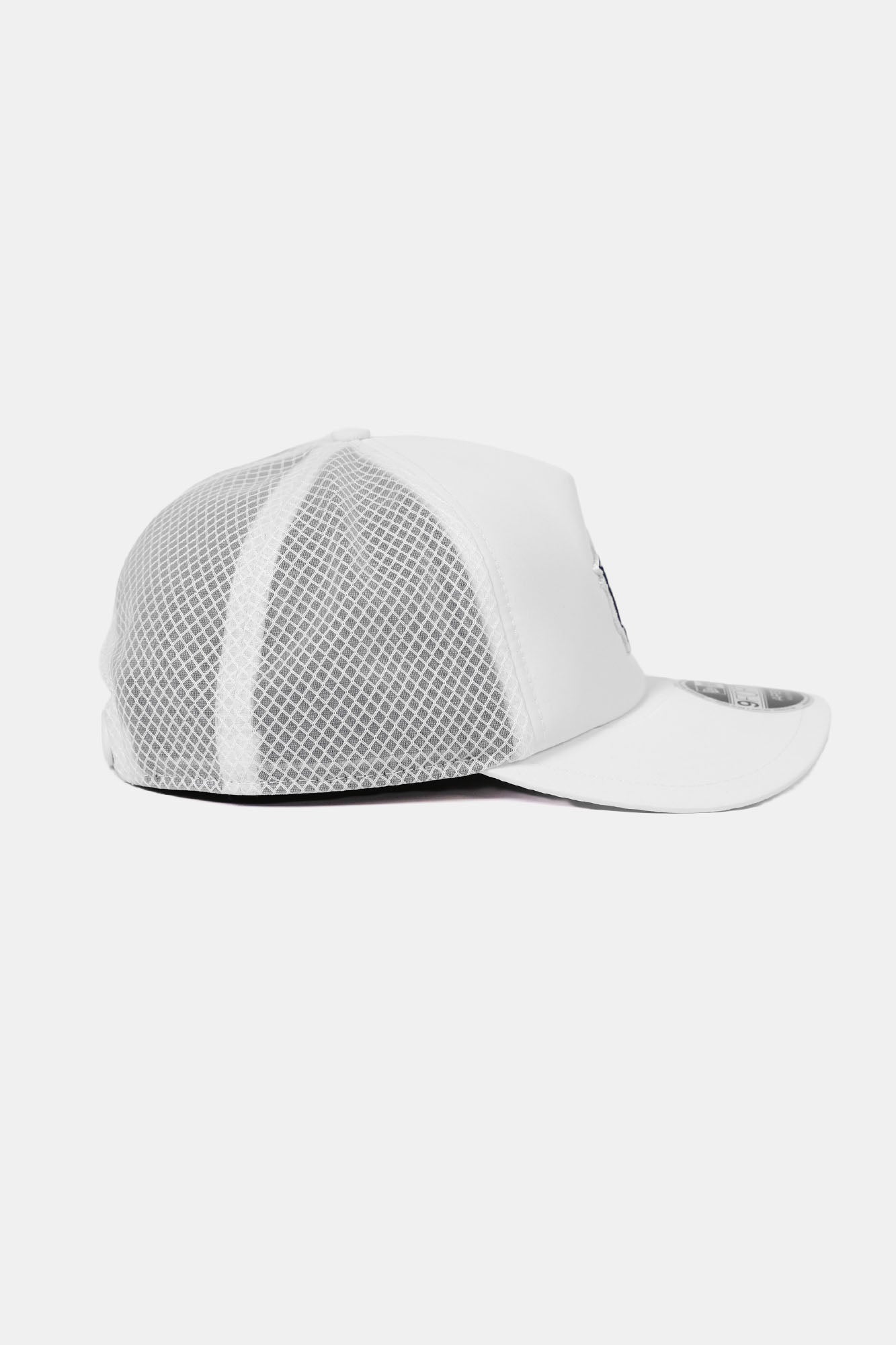 2026 Batting Practice Collection White 9FORTY APEX Trucker