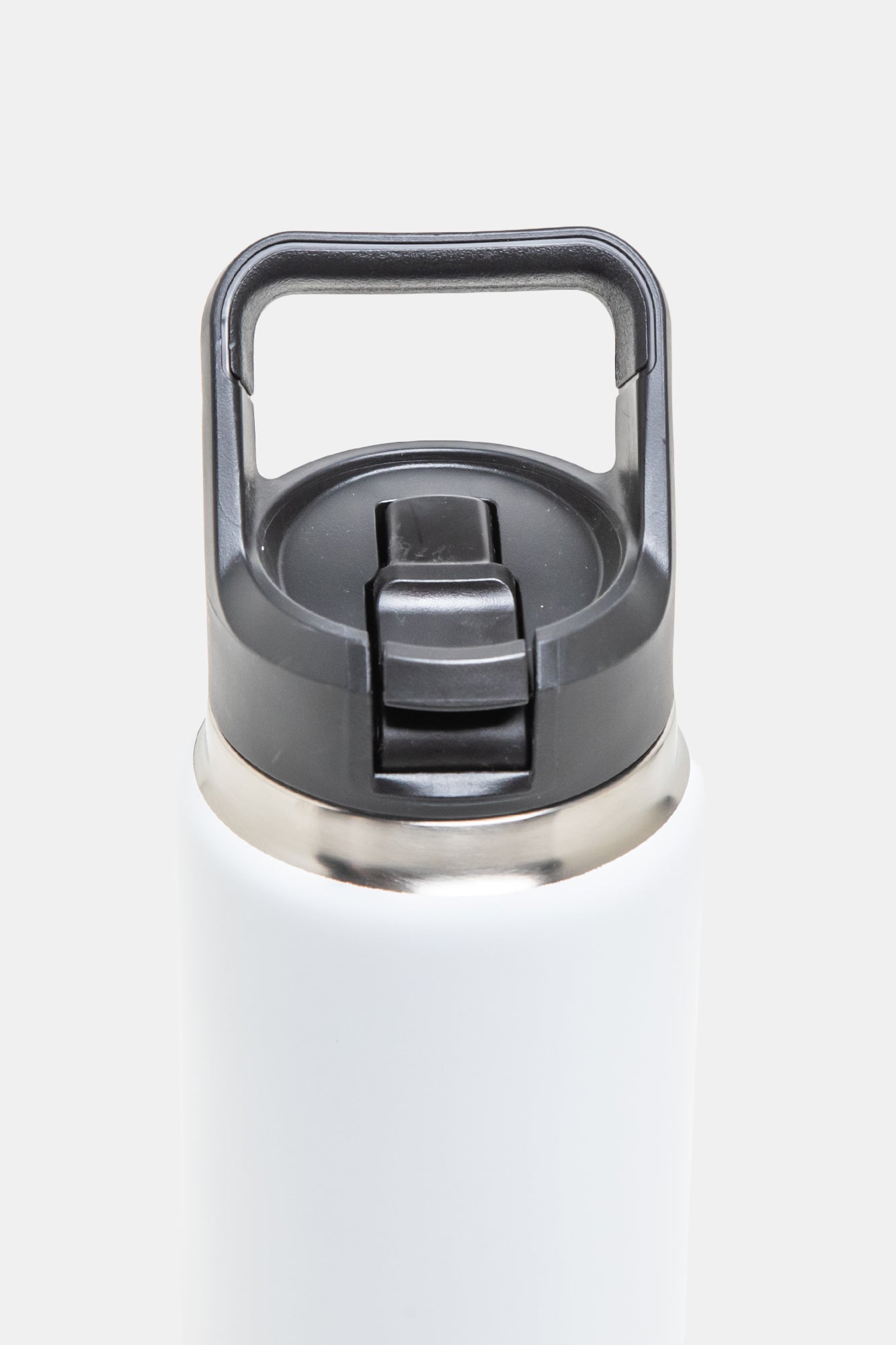 Yeti White Rambler 26oz Water Bottle