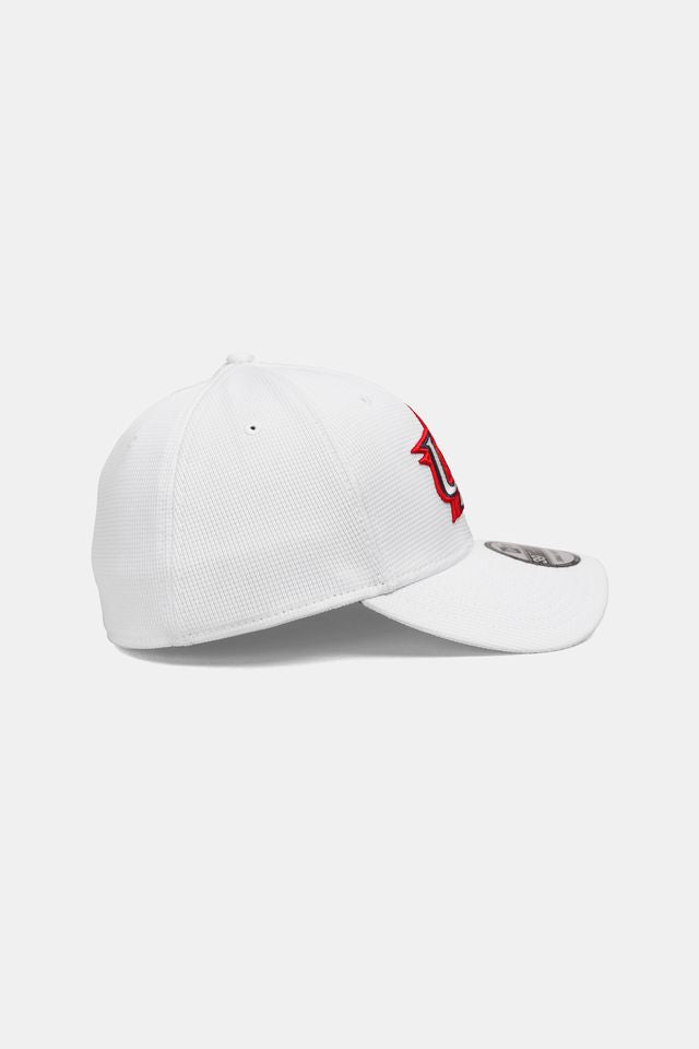 White Pivot 39THIRTY